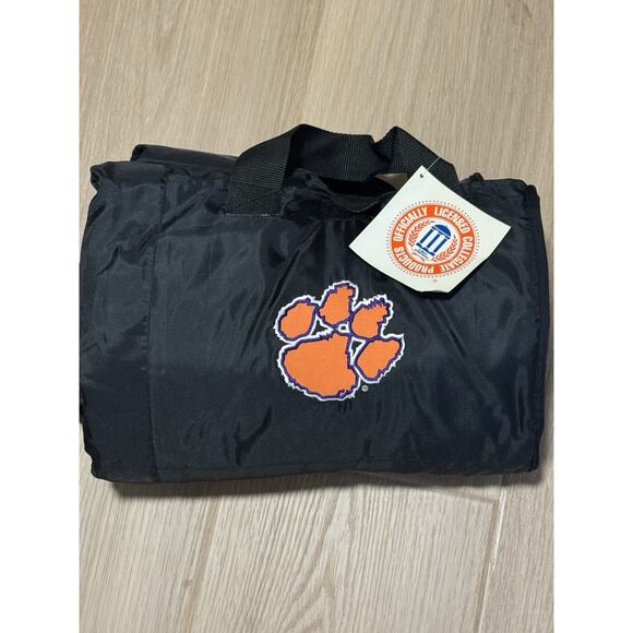 Clemson Tigers Outdoor Nylon & Fleece Throw Blanket 48” x 60" Picnic Northwest - Picture 2 of 7